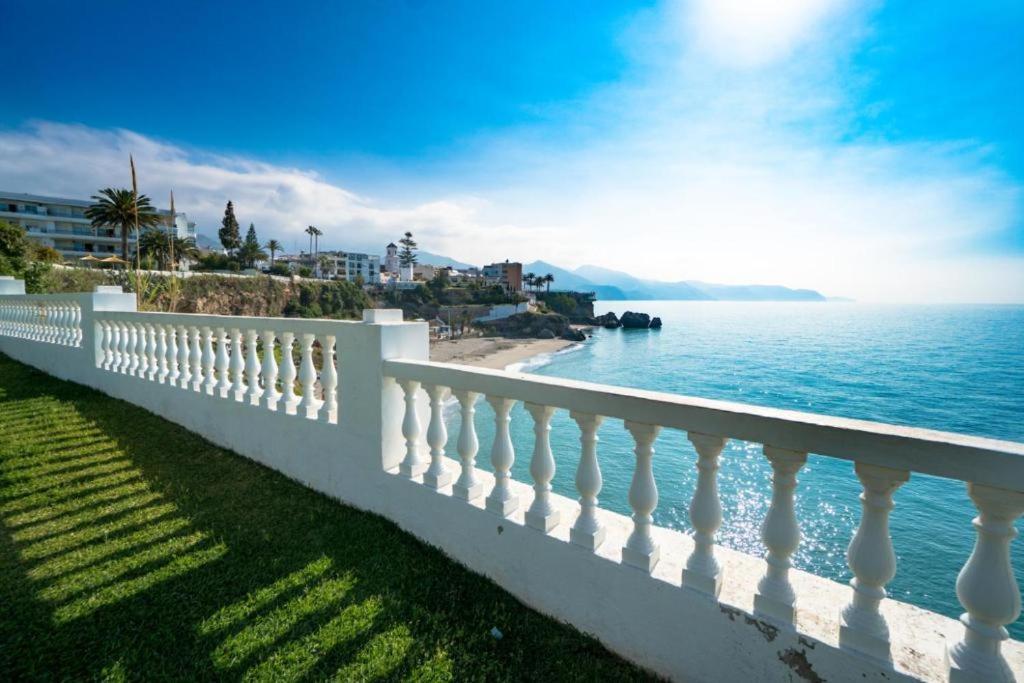 Palmeras 9 Menyber Нерха Экстерьер фото